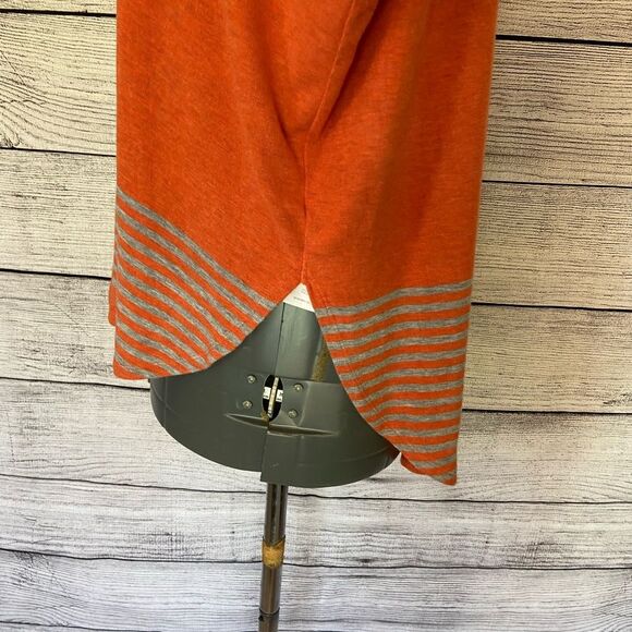 Cabi Hangout Tee v-neck orange striped top size small - Picture 9 of 16